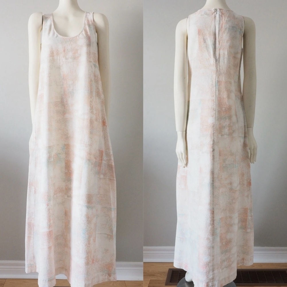 Halston Elegant White and Pink Maxi Dress